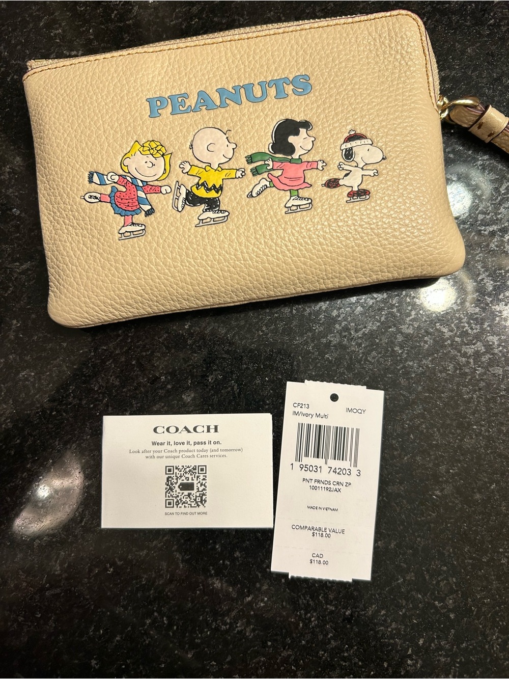 Coach X Peanuts Corner Zip Wristlet With Snoopy And Friends Motif - Picture 2 of 7